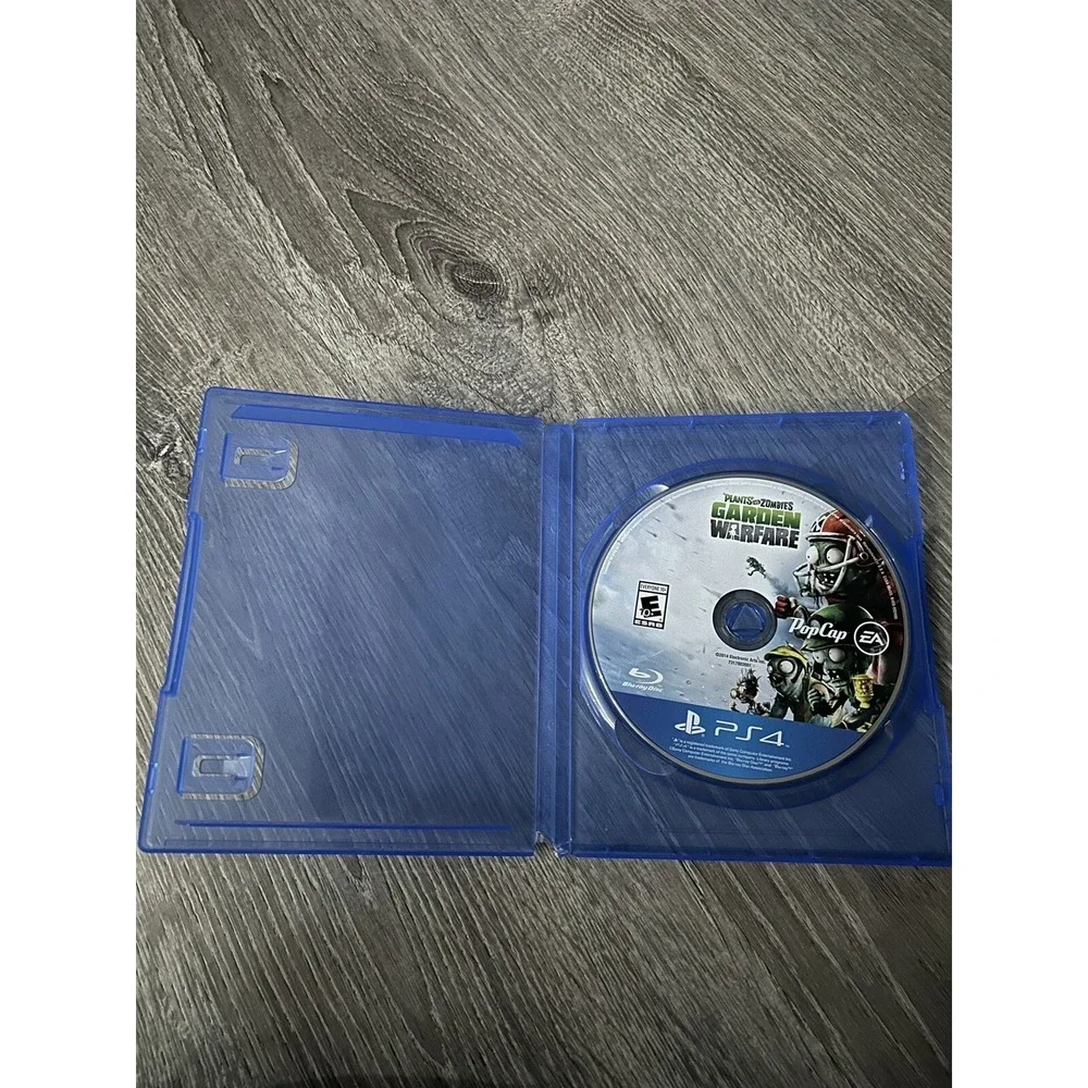 Plants vs Zombies Garden Warfare Sony PlayStation 4 PS4 Game Disc Only